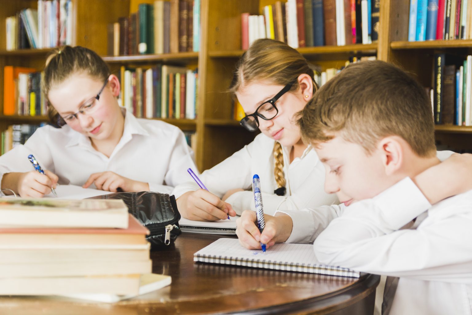 The constructivist method in the motivation and academic performance of students